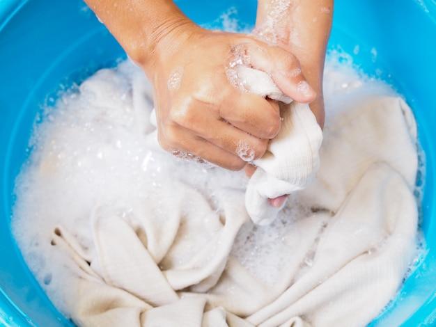 How To Hand Wash Clothes With Dish Soap 