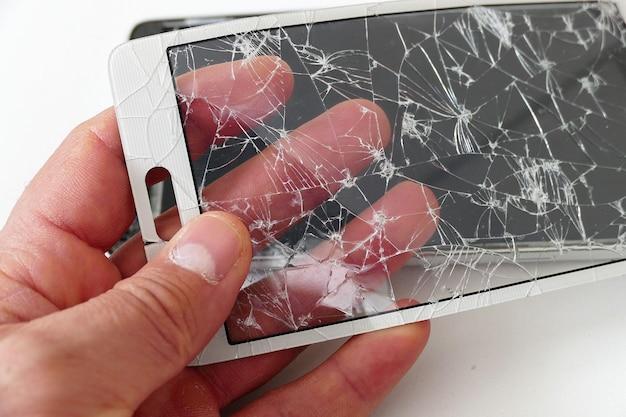 How To Hide A Cracked Screen 
