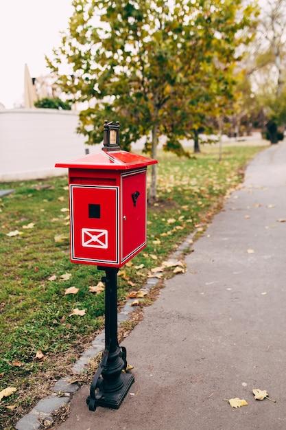  How To Install Mailbox Post On Sidewalk 