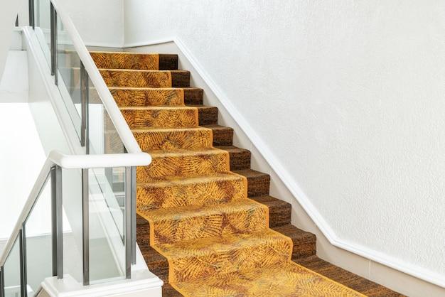 How To Install Carpet Runner On Stairs Over Carpet 