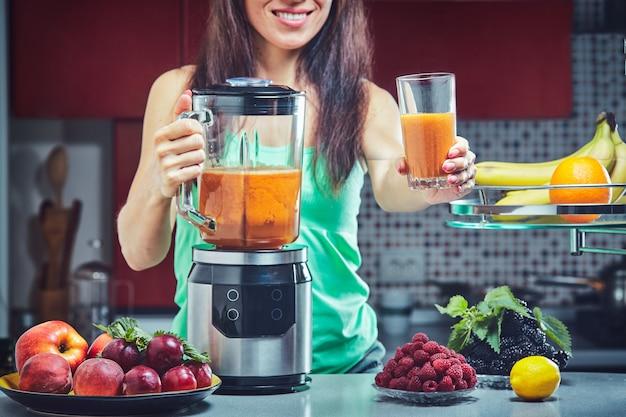 How To Make A Smoothie With A Food Processor 