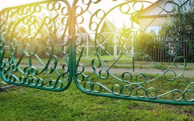 How To Protect Metal Yard Art 