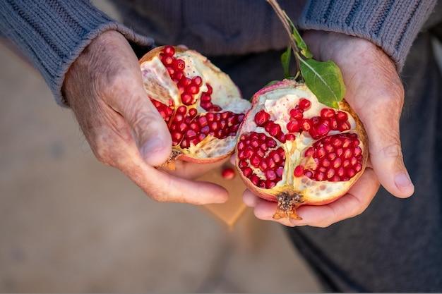  How To Remove Pomegranate Stains From Hands 