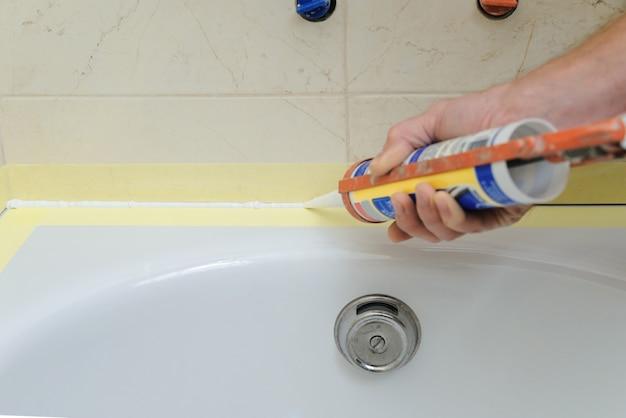 How To Remove Silicone Caulk From Shower Door Frame 