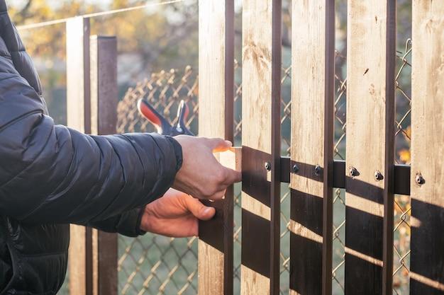 How To Repair Wooden Fence Rails 