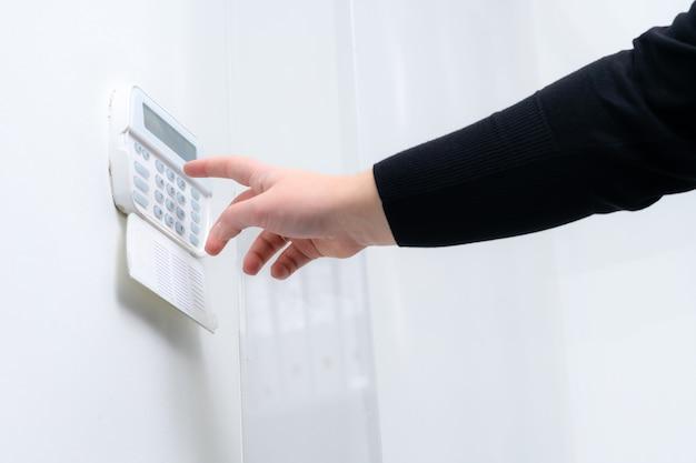 How To Reset Dsc Alarm System Without Code 