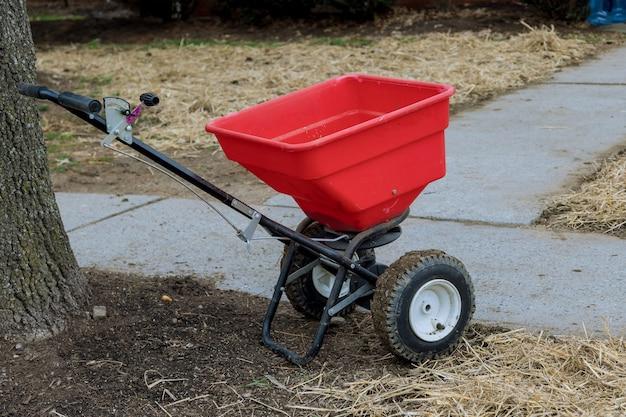 How To Spread Grass Seed Without Spreader 