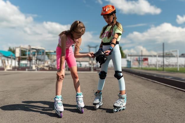 Is It Safe For Senior Citizens To Roller Skate 