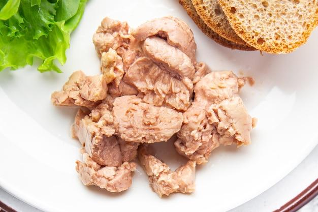Is it safe to eat fish liver? 