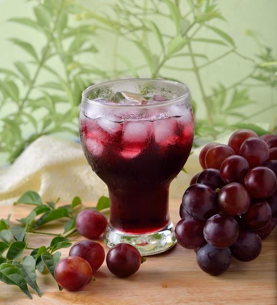 Is sparkling grape juice healthy? 