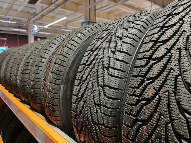 What Is The Difference Between 215 60R16 And 215 65R16 Tires 