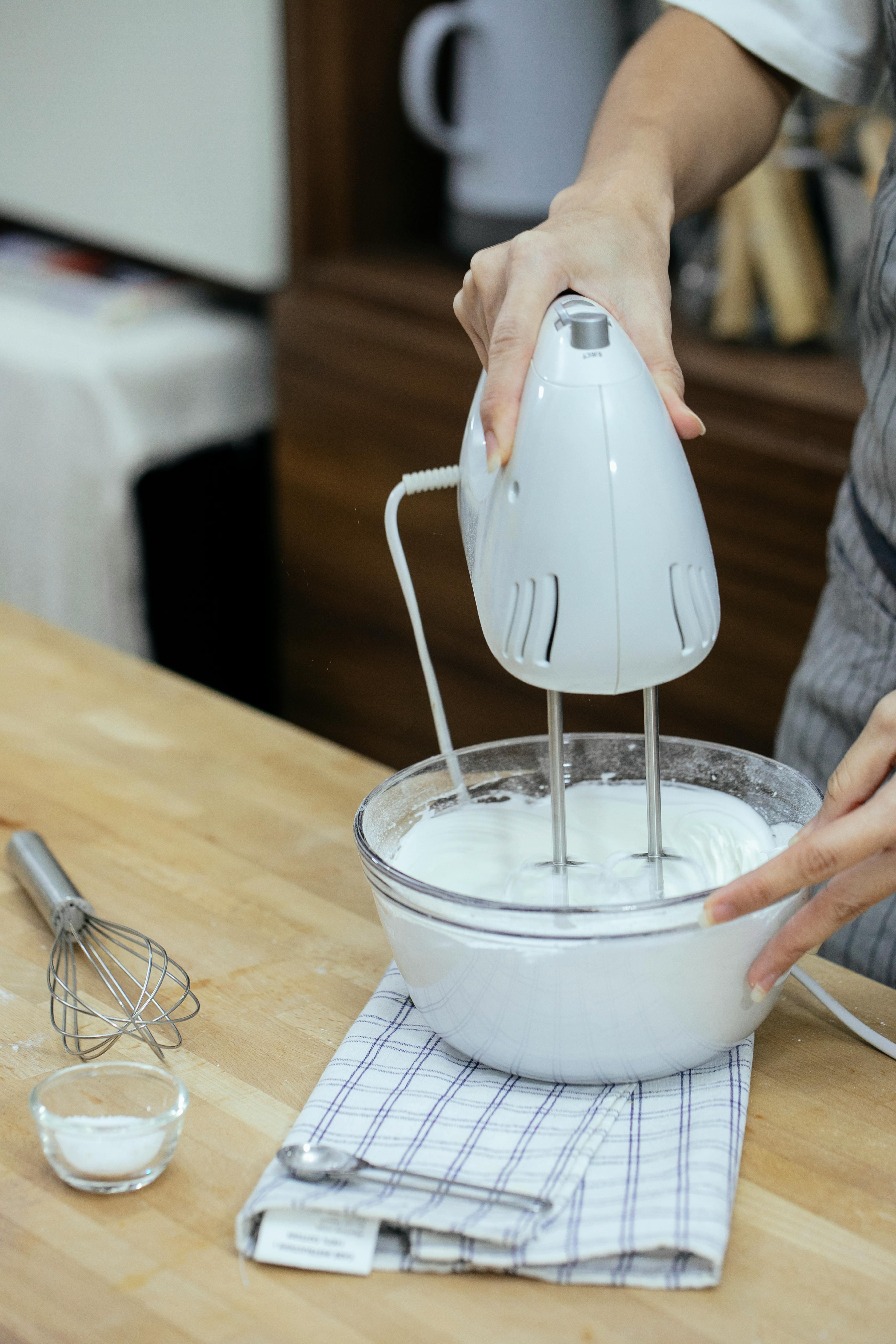 What is the difference between hand blender and beater? 