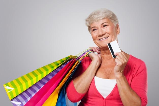 What To Put In Gift Bags For Senior Citizens 