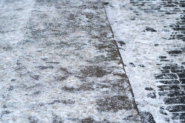  What To Use Instead Of Salt On Concrete 